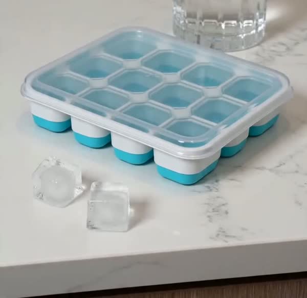 Stackable lid, easy-pop tray, ready in any glass